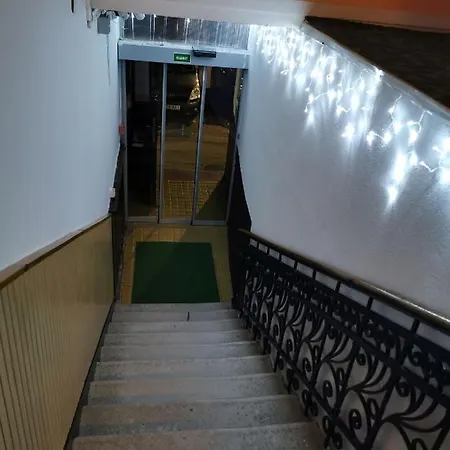 Daire Baross-hat Apartmanhaz Solnok